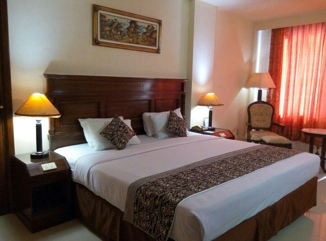 Hotel Merdeka Madiun Zewnętrze zdjęcie